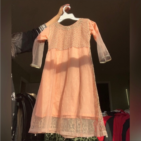 Pakistan/ Indian Ethnic Girls Designer 2 pcs fancy suit - Picture 4 of 11